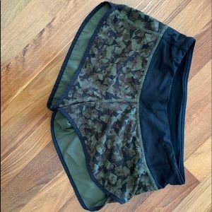 Lululemon older version of Hotty Hot Shorts